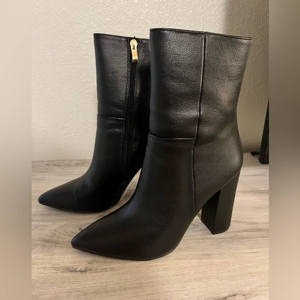 Black ankle boots. Size 8. Brand new. Never worn